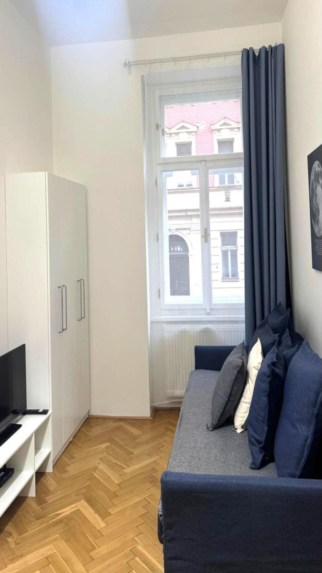 Side Street Apartments Praga Exterior foto