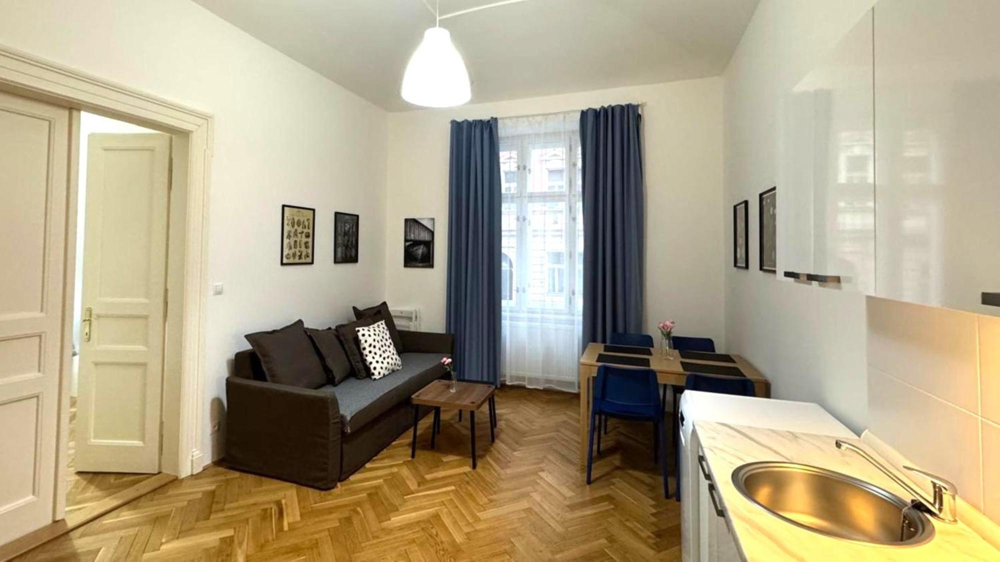 Side Street Apartments Praga Exterior foto
